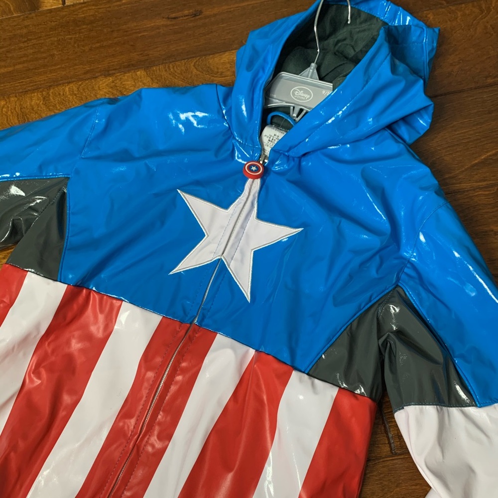 NWT: Disney Store Marvel Rain jacket 9/10